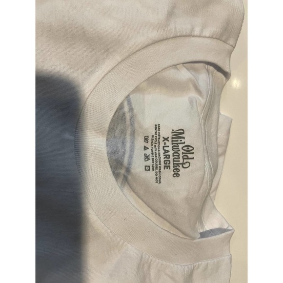 (Old Milavarkee. DEER HUNT TEE - WHITE - Picture 2 of 5